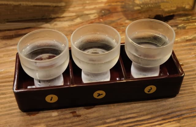 日本酒の飲み比べ